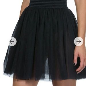 Blackmilk enpoint tulle skirt